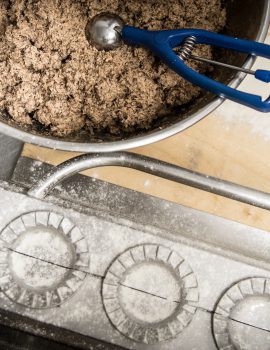 Farsz do pierogów przygotowywany według tradycyjnych receptur w Nowym Świecie Tradycyjne pierogi w Restauracji Nowy Świat