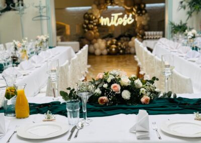 Sala Świetlikowa przygotowana na wesele w Restauracji Nowy Świat w Bielsku-Białej